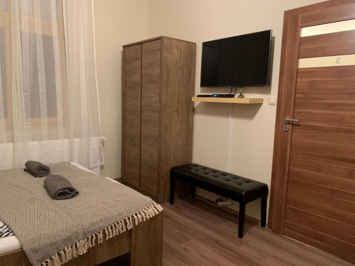 فندق ميسكولكفي  A Vendeghaz المظهر الخارجي الصورة