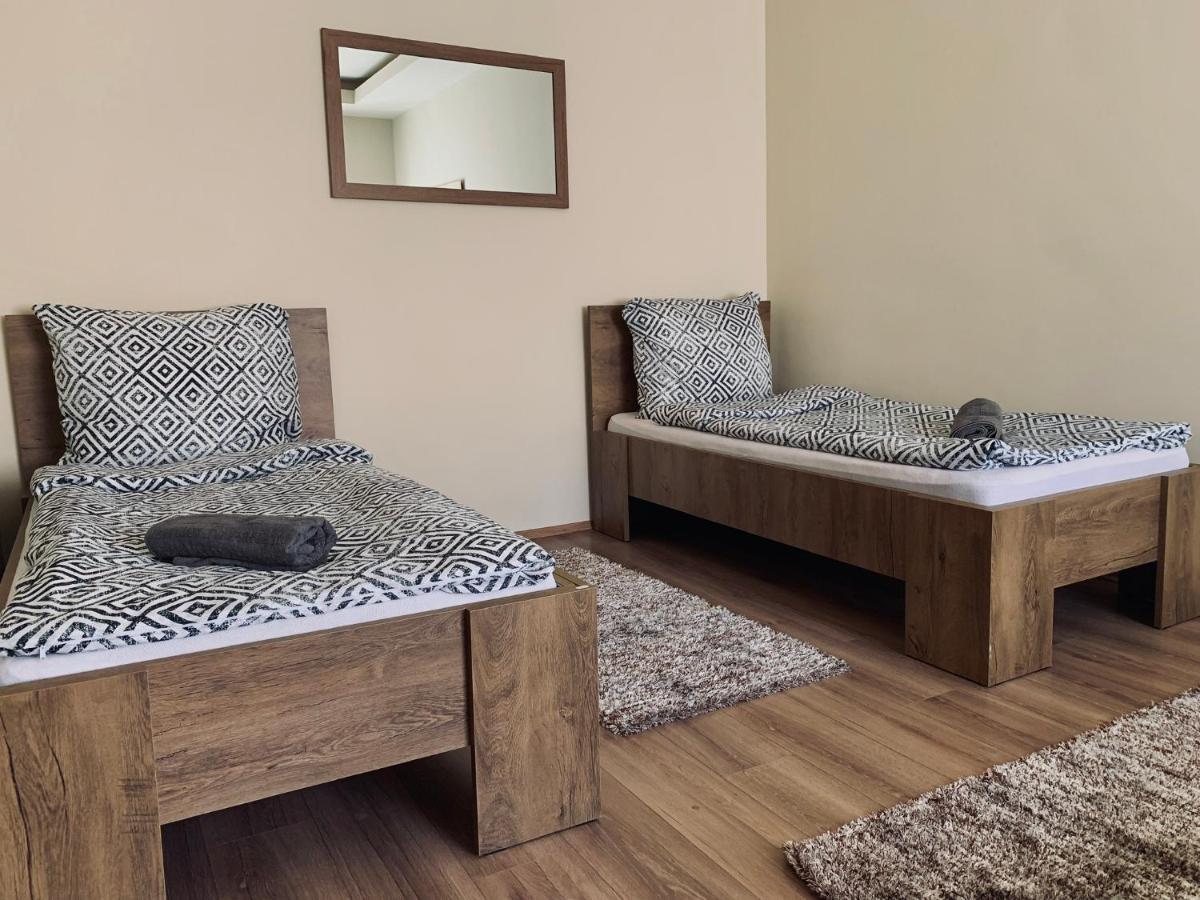 فندق ميسكولكفي  A Vendeghaz المظهر الخارجي الصورة